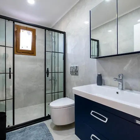 Dumi House * Φετιγιέ